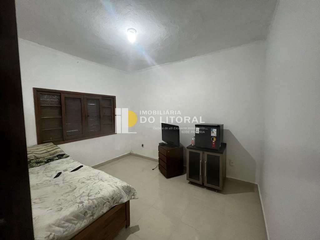 Casa em Praia Grande, no bairro Cidade da Criança