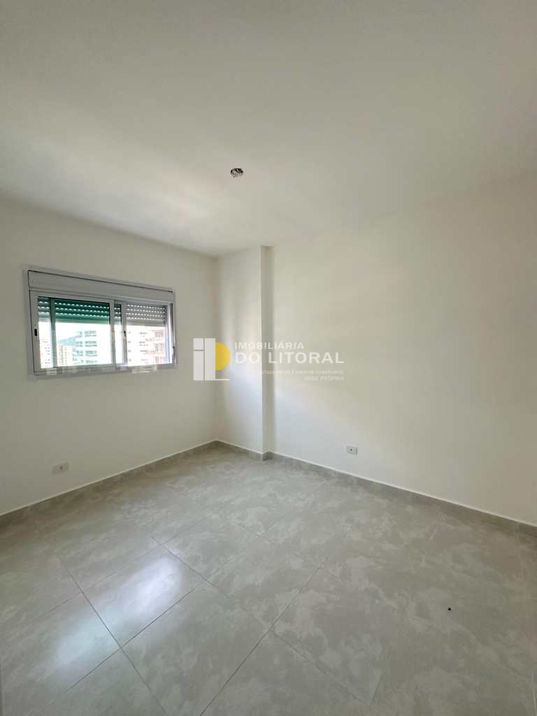 Apartamento em Mongaguá, no bairro Centro