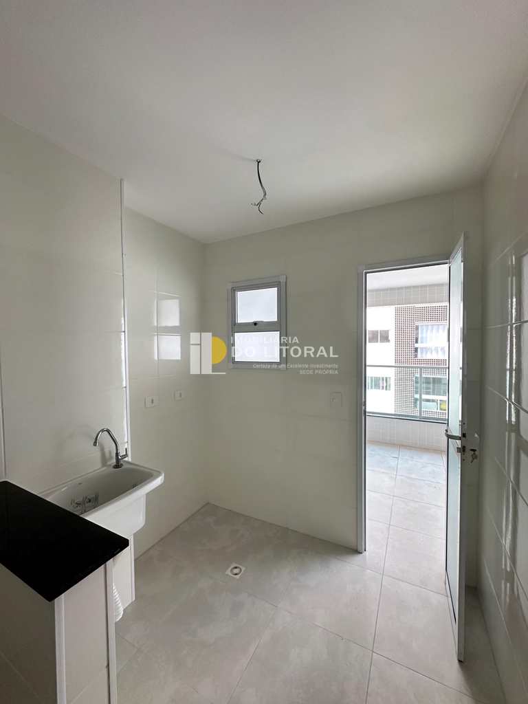 Apartamento em Mongaguá, no bairro Centro