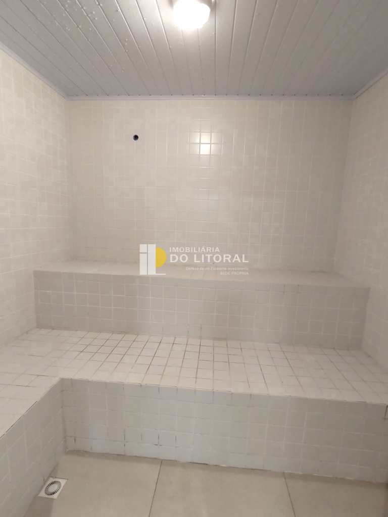 Apartamento em Mongaguá, no bairro Centro