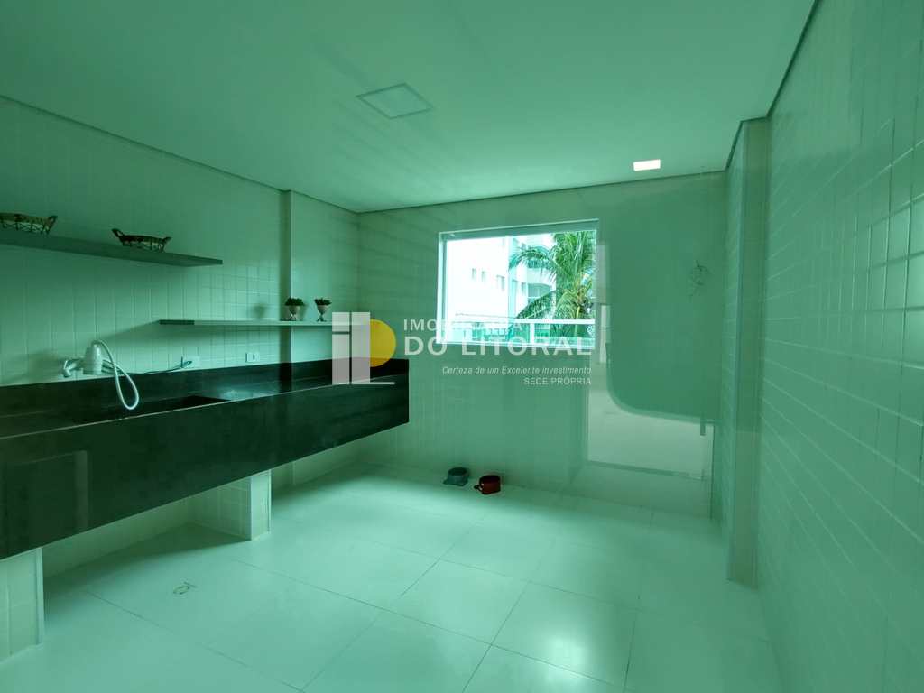 Apartamento em Mongaguá, no bairro Centro