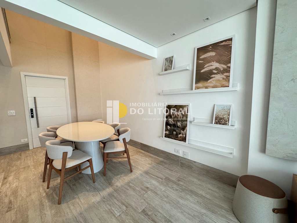Apartamento em Praia Grande, no bairro Canto do Forte
