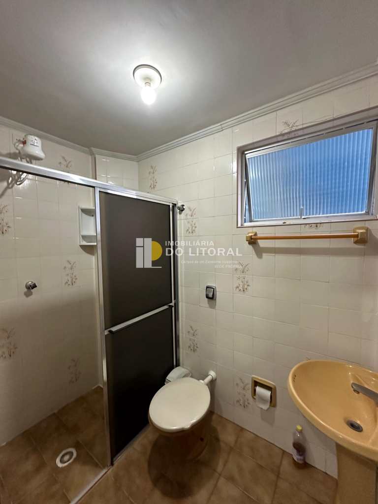 Apartamento em Mongaguá, no bairro Centro