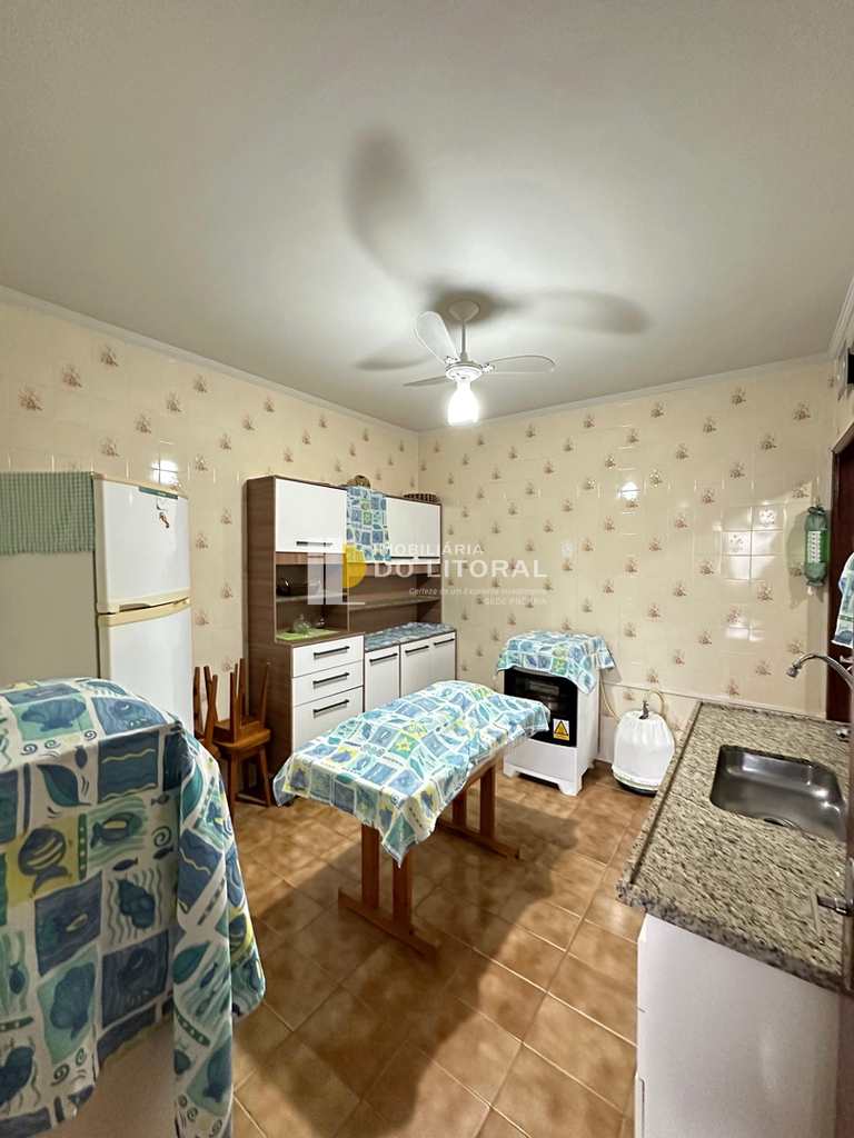 Apartamento em Mongaguá, no bairro Centro
