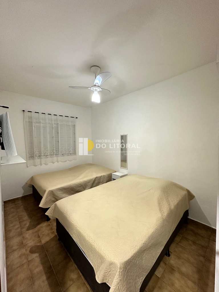 Apartamento em Mongaguá, no bairro Centro