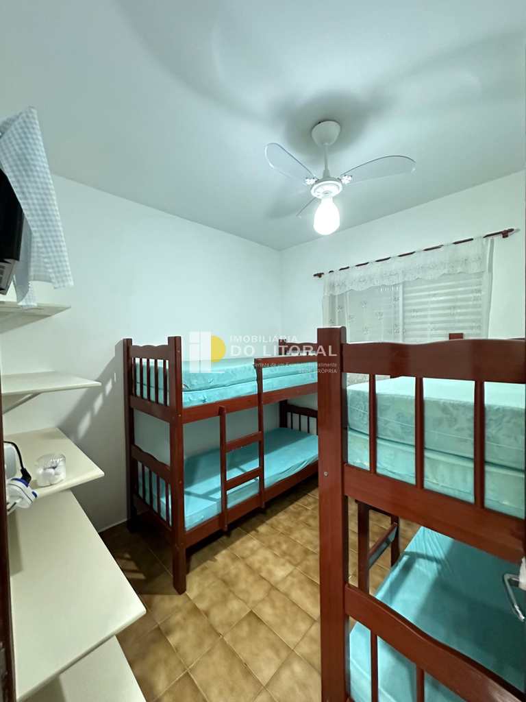 Apartamento em Mongaguá, no bairro Centro