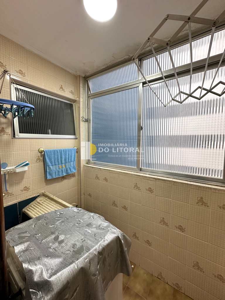 Apartamento em Mongaguá, no bairro Centro
