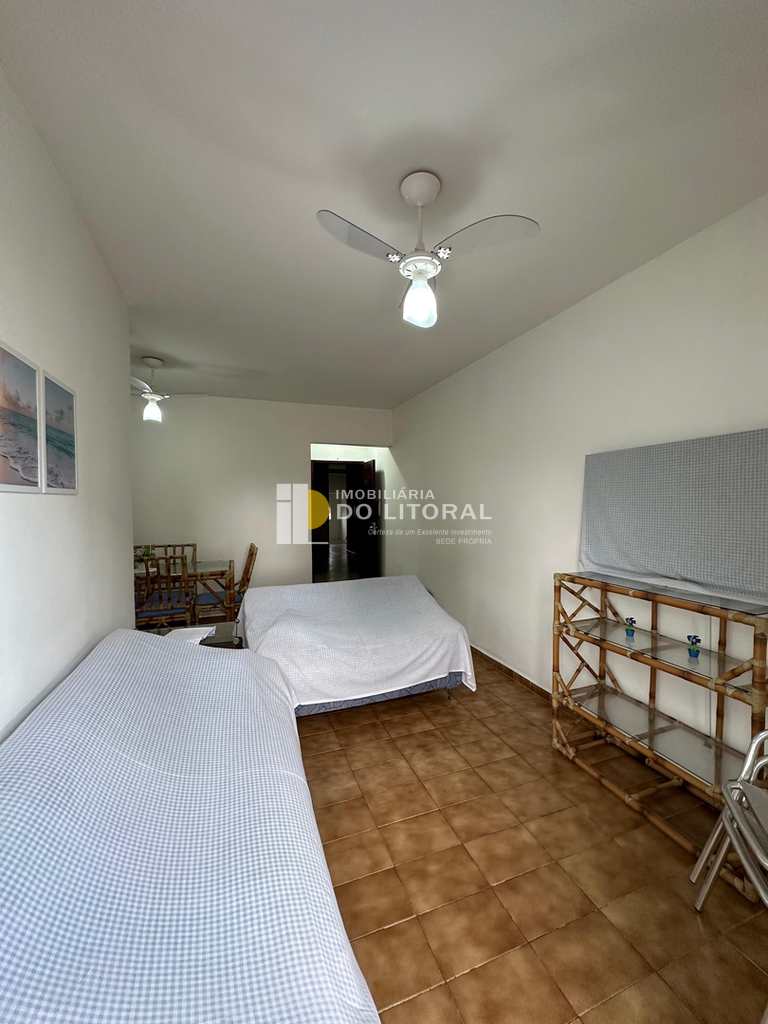 Apartamento em Mongaguá, no bairro Centro