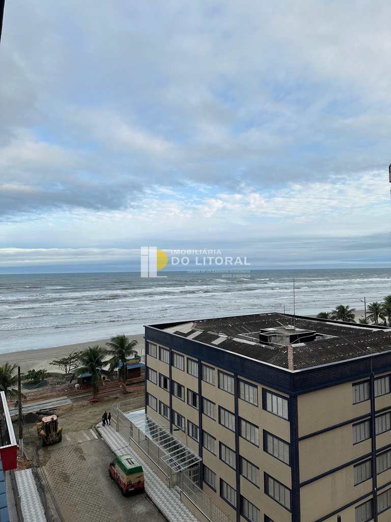 Apartamento em Mongaguá, no bairro Centro
