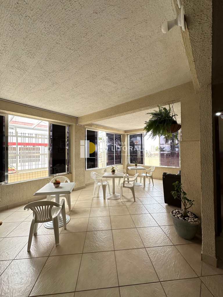 Apartamento em Mongaguá, no bairro Centro