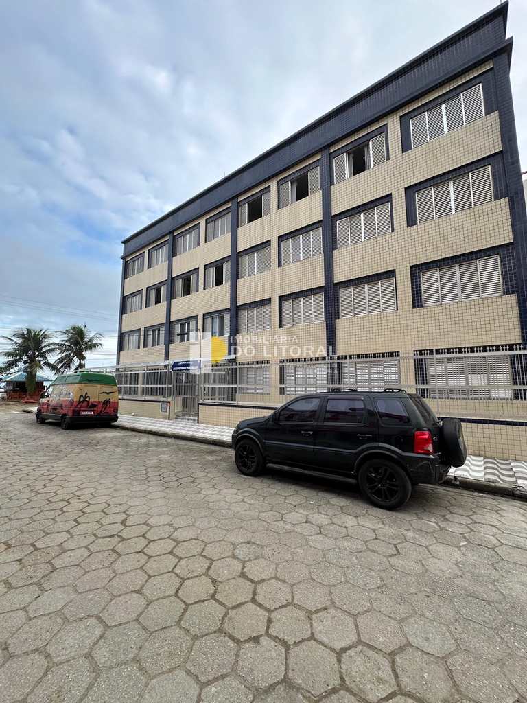 Apartamento em Mongaguá, no bairro Centro