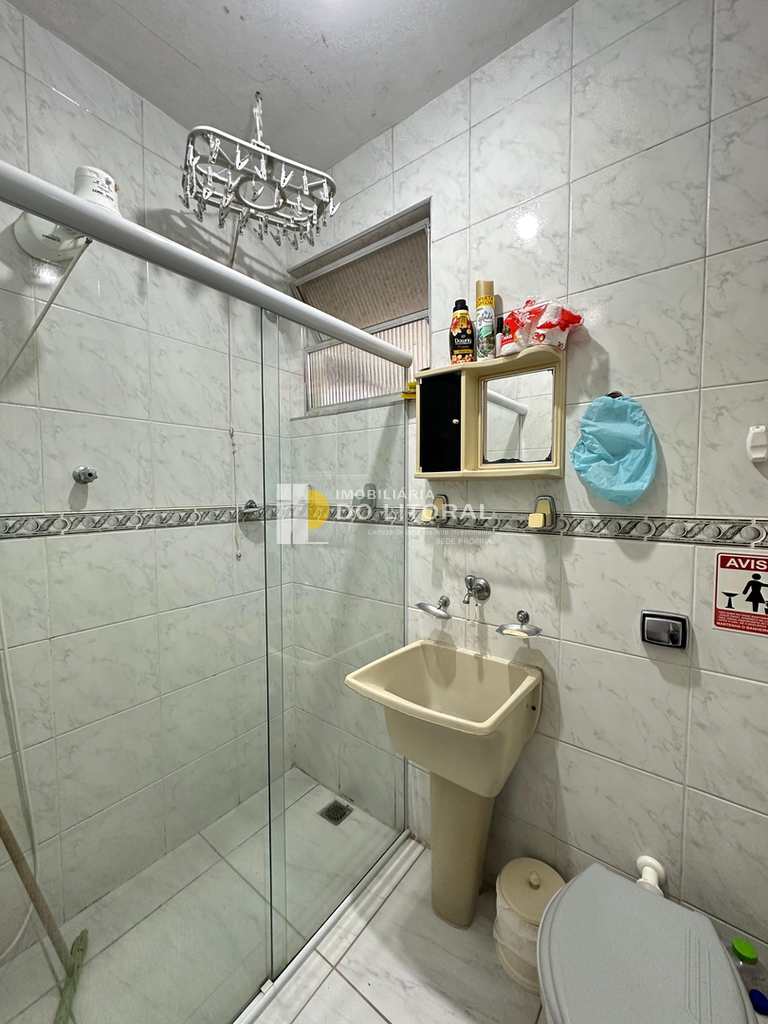 Apartamento em Mongaguá, no bairro Centro