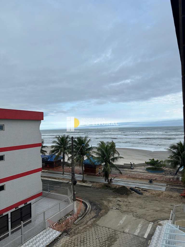 Apartamento em Mongaguá, no bairro Centro
