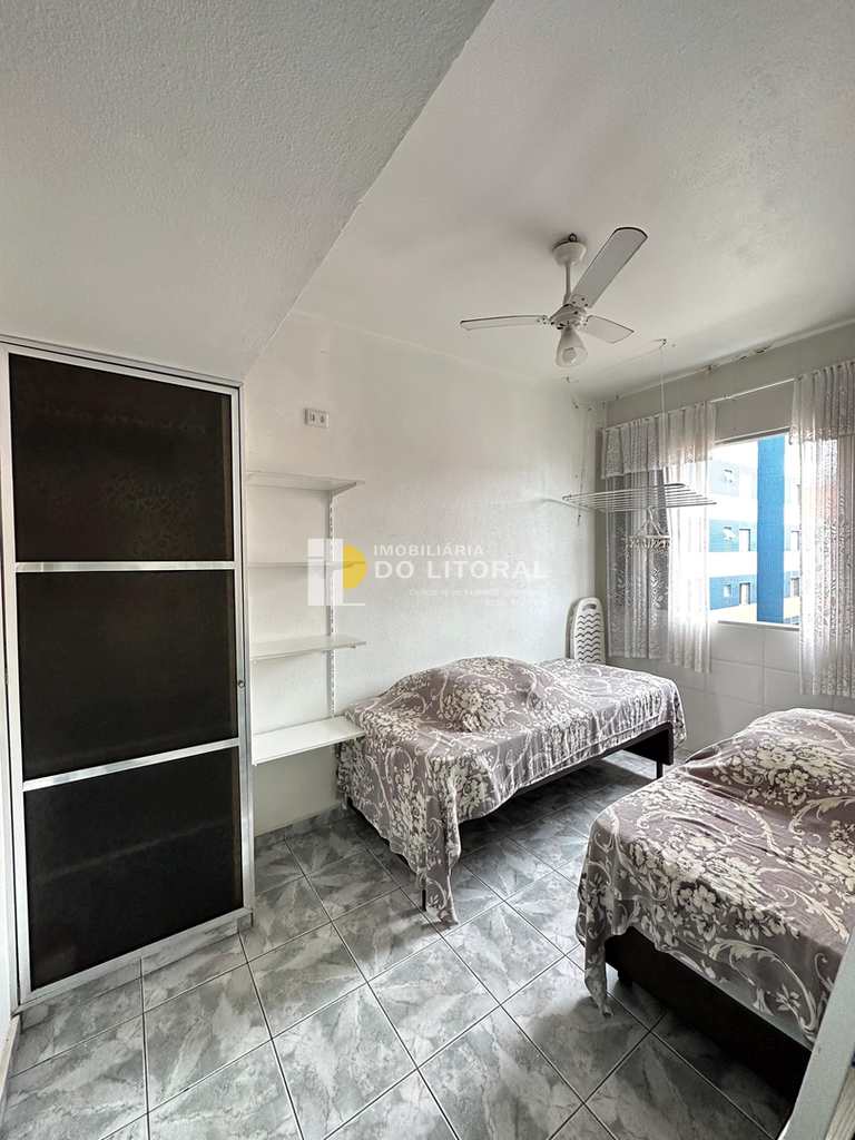 Apartamento em Mongaguá, no bairro Centro