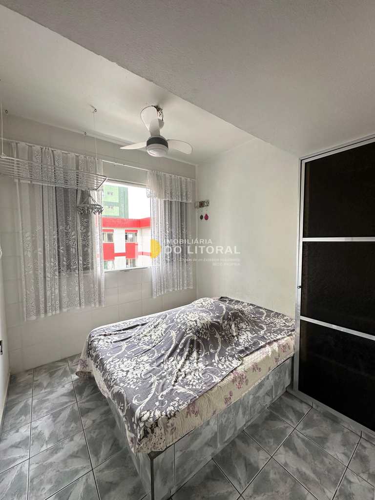 Apartamento em Mongaguá, no bairro Centro