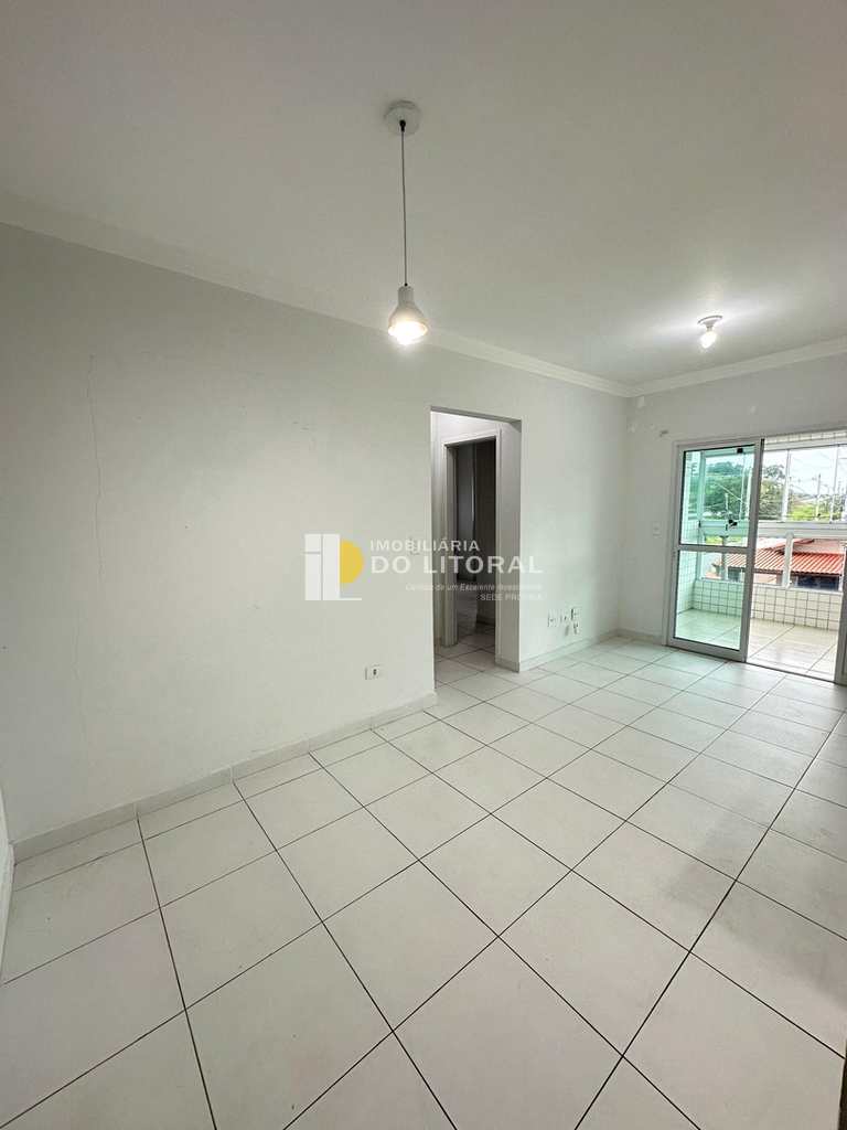 Apartamento em Mongaguá, no bairro Centro
