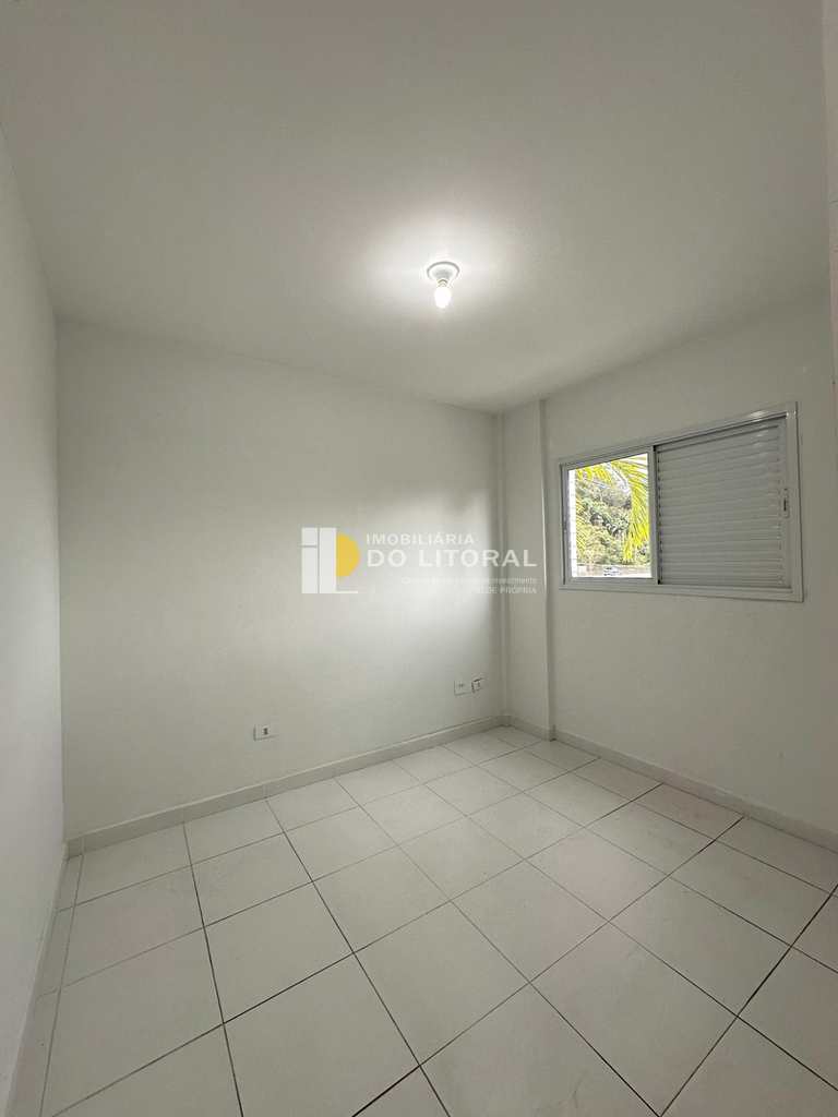 Apartamento em Mongaguá, no bairro Centro