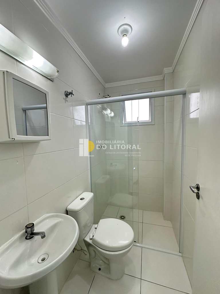 Apartamento em Mongaguá, no bairro Centro