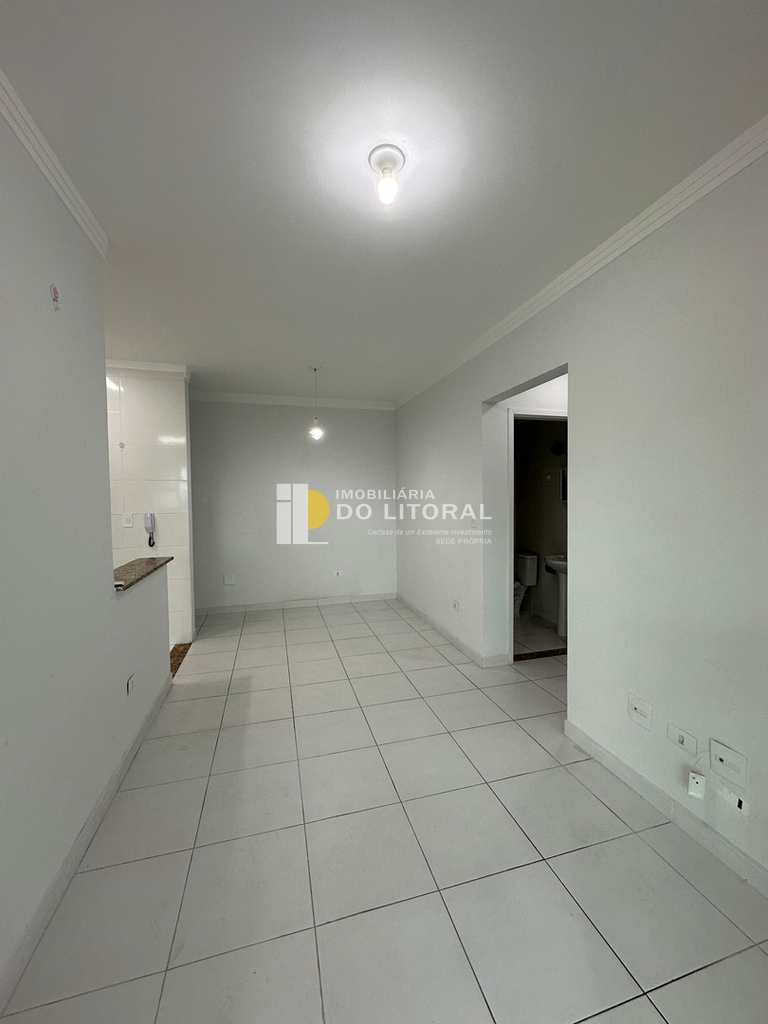 Apartamento em Mongaguá, no bairro Centro
