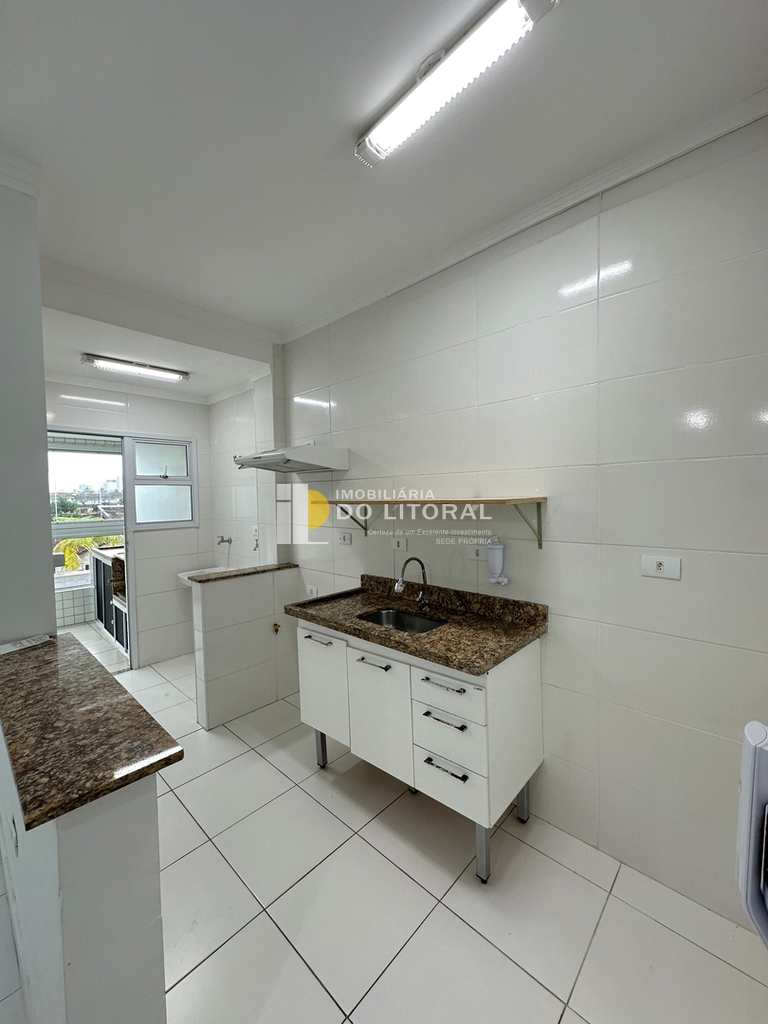 Apartamento em Mongaguá, no bairro Centro