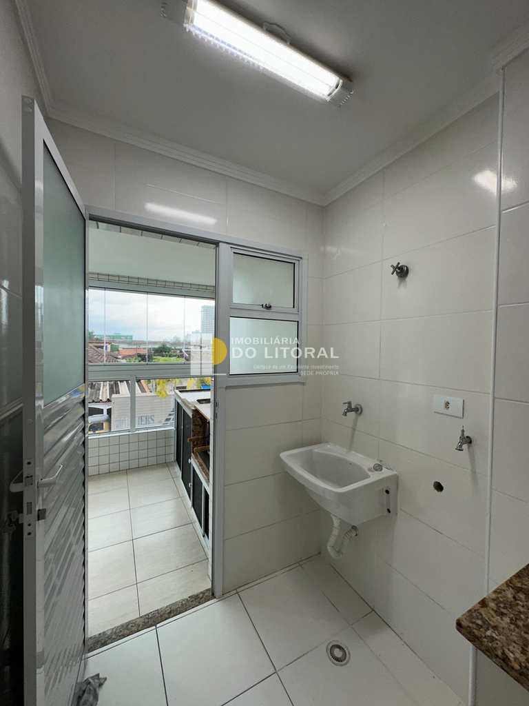Apartamento em Mongaguá, no bairro Centro
