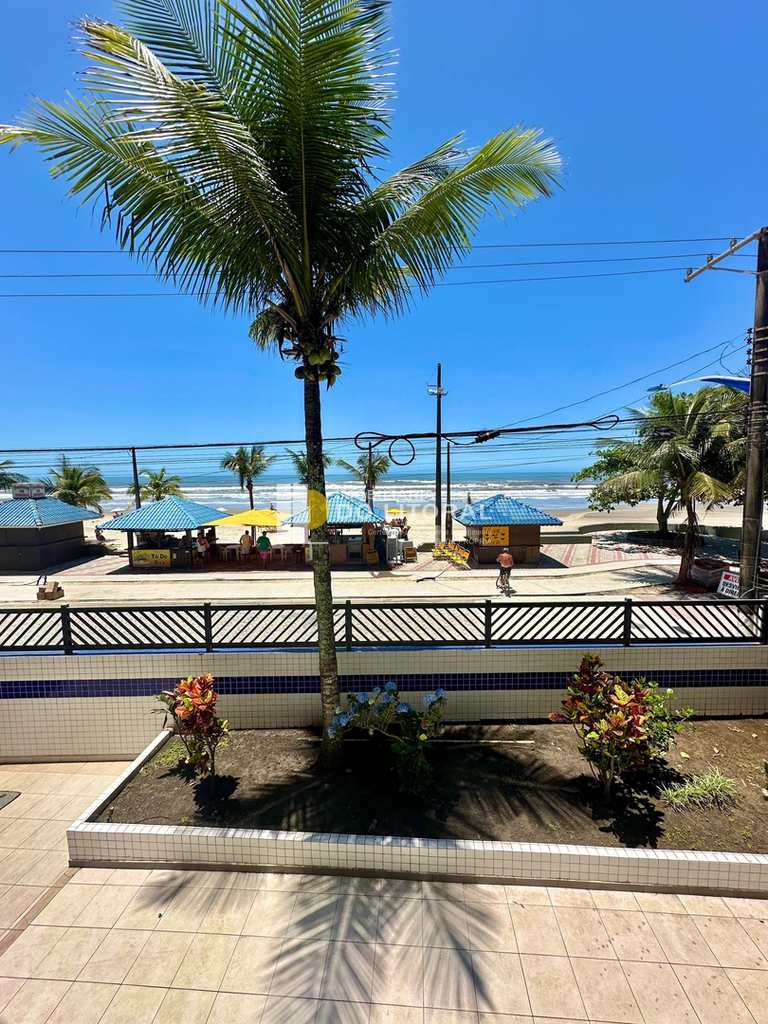 Apartamento em Mongaguá, no bairro Centro