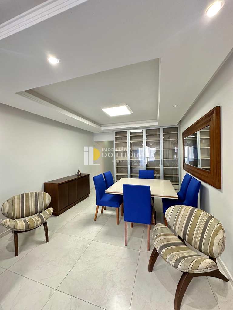 Apartamento em Mongaguá, no bairro Centro