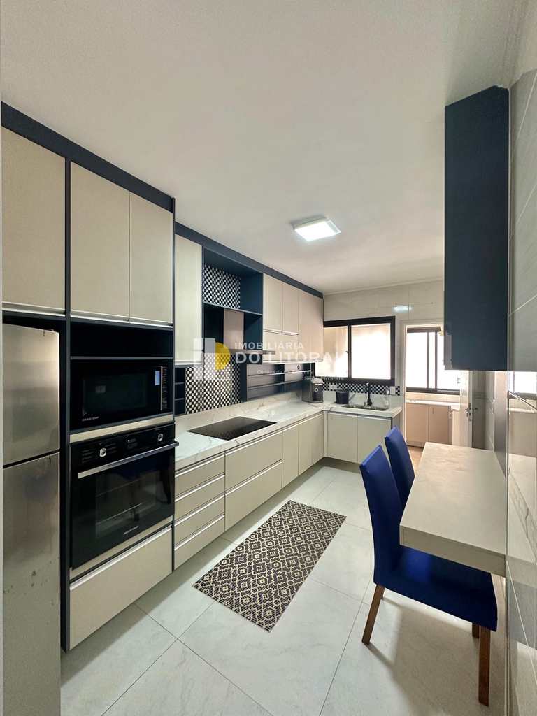 Apartamento em Mongaguá, no bairro Centro