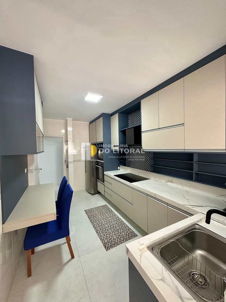 Apartamento em Mongaguá, no bairro Centro