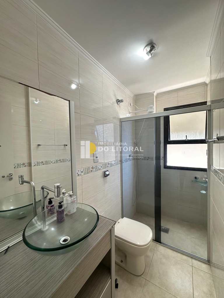 Apartamento em Mongaguá, no bairro Centro