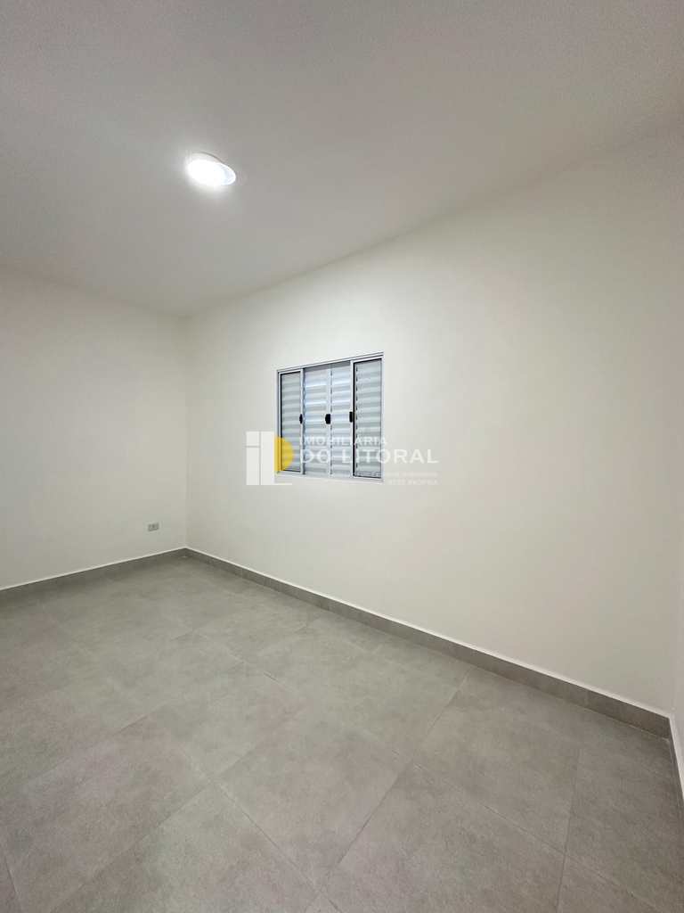 Casa em Mongaguá, no bairro Balneário Jussara
