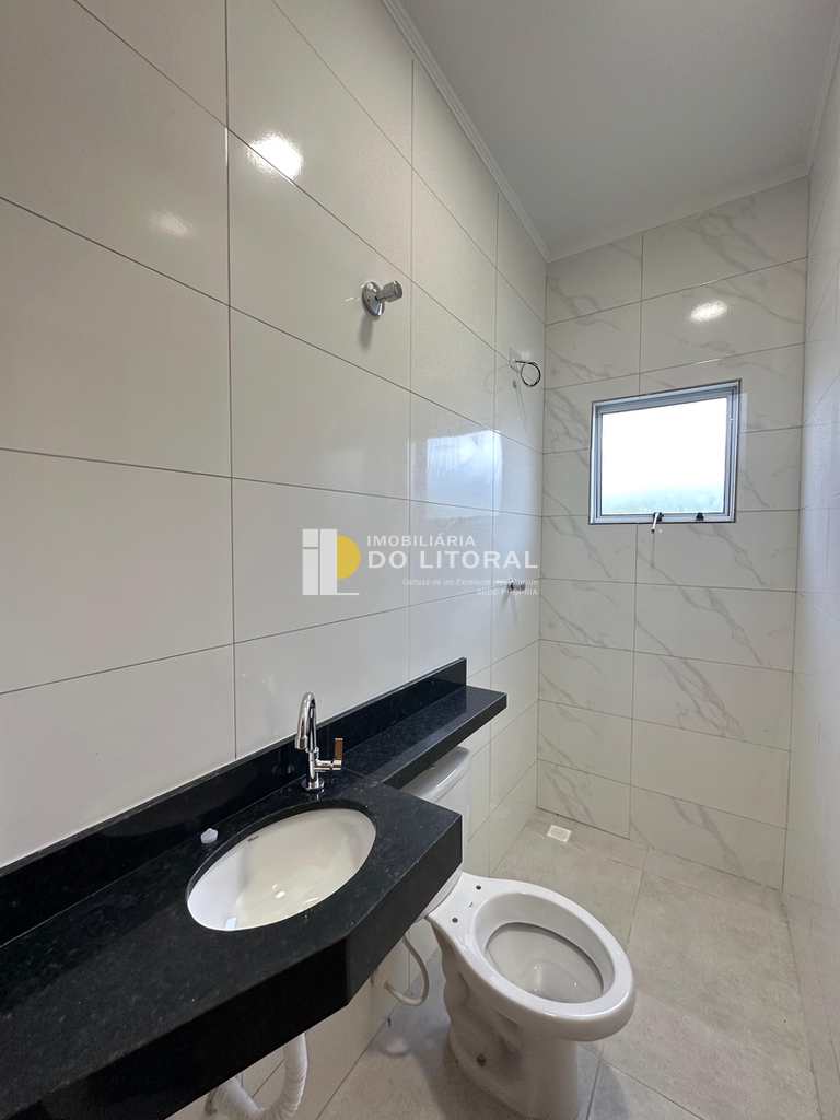 Casa em Mongaguá, no bairro Balneário Jussara