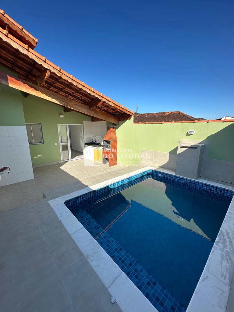 Casa em Mongaguá, no bairro Balneário Jussara