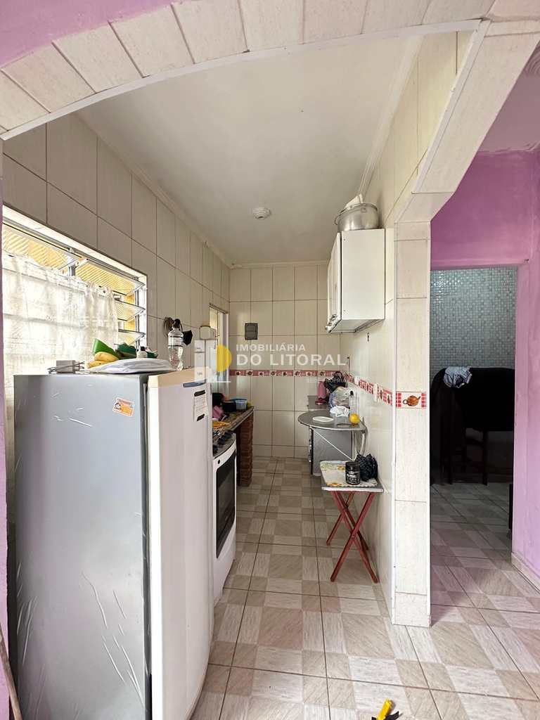 Casa em Mongaguá, no bairro Balneário Jussara