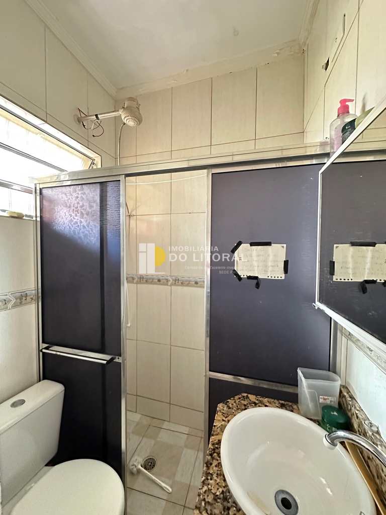 Casa em Mongaguá, no bairro Balneário Jussara