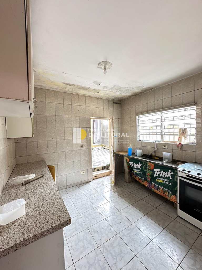 Casa em Mongaguá, no bairro Balneário Jussara