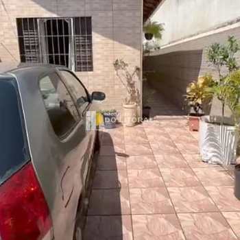 Casa em Mongaguá, bairro Balneário Jussara
