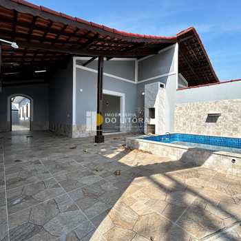 Casa em Mongaguá, bairro Agenor de Campos
