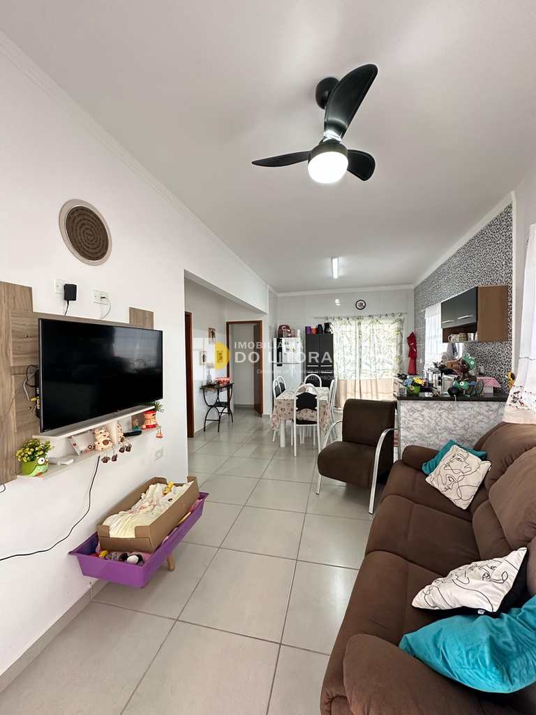 Casa em Mongaguá, no bairro Agenor de Campos