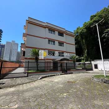 Apartamento em Mongaguá, bairro Centro