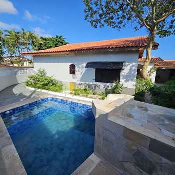 Casa em Mongaguá, bairro Agenor de Campos