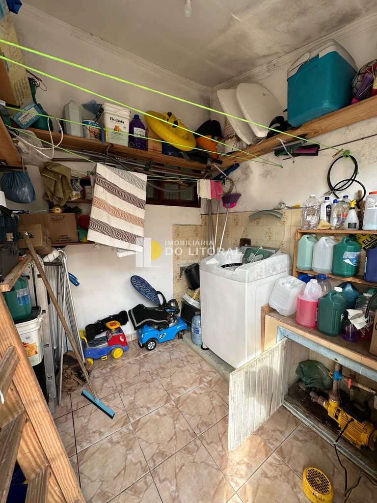 Casa em Mongaguá, no bairro Balneário Plataforma