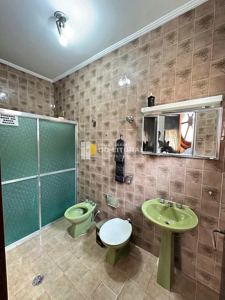 Casa em Mongaguá, no bairro Balneário Plataforma