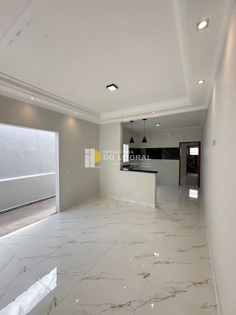 Casa em Mongaguá, no bairro Jardim Praia Grande