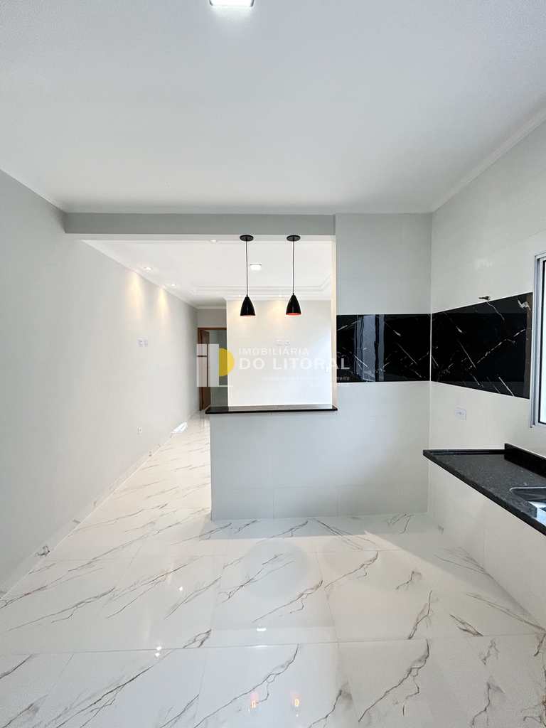 Casa em Mongaguá, no bairro Jardim Praia Grande