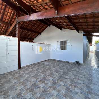 Casa em Mongaguá, bairro Flórida Mirim