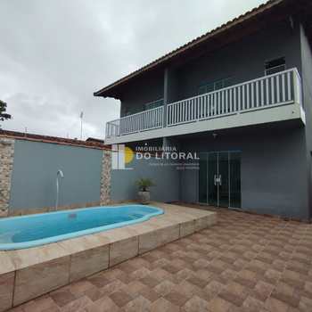 Sobrado em Mongaguá, bairro Balneário Itaguai