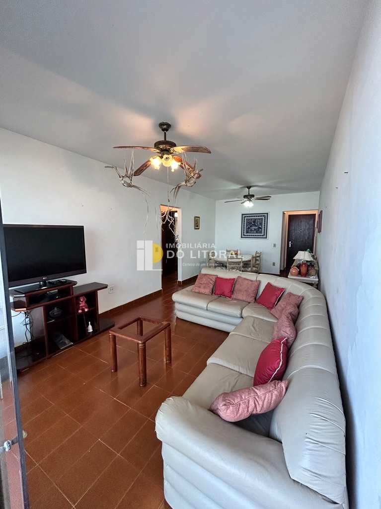 Apartamento em Mongaguá, no bairro Centro