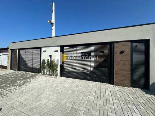 Casa, código 425062 em Mongaguá, bairro Jardim Praia Grande