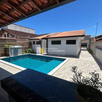 Casa em Itanhaém, bairro Jardim Satélite